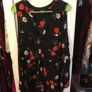 Like new Torrid black floral tie front tank top